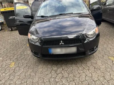 Gebraucht Mitsubishi Colt 95 PS (69 kW) 2009 Schwarz Kleinwagen