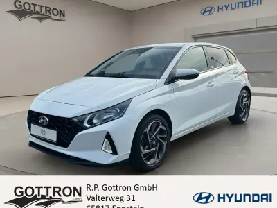 Gebraucht Hyundai i20 Edition 30+ 101 PS (74 kW) 2022 Polar white / sol Kleinwagen