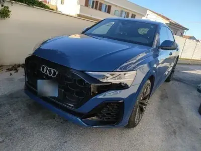 Gebraucht Audi Q8 S-Line 394 PS (289 kW) 2024 Ascariblau metallic SUV