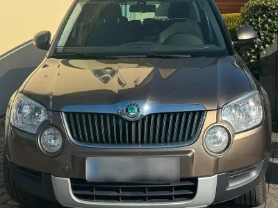 Usata Skoda Yeti Ambition 140 CV (102 kW) 2012 Marrone SUV