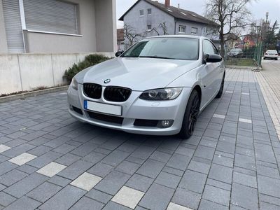 gebraucht BMW 330 i Coupé Automatik