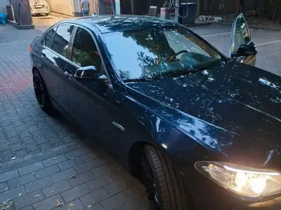 Gebraucht BMW 530 Performance 258 PS (189 kW) 2015 Blau Limousine