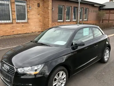 Gebraucht Audi A1 86 PS (63 kW) 2011 Schwarz Kleinwagen