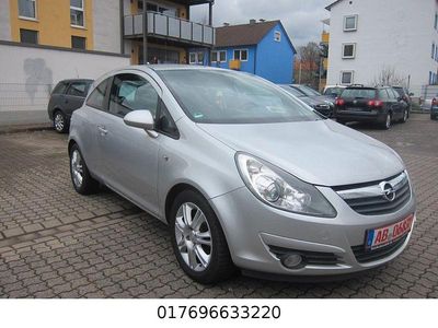 Gebraucht Opel Corsa Innovation 90 PS (66 kW) 2009 Silber Kleinwagen