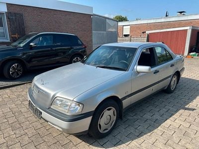 Mercedes C180