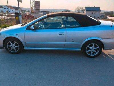 Gebraucht Opel Astra Cabriolet 100 PS (73 kW) 2002 Silber Cabrio