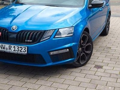 Blau Gebraucht 2019 Skoda Octavia RS Kombi | 21.300 € (Etwas zu teuer)