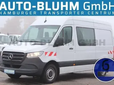 Używany Mercedes Sprinter 143 KM (105 kW) 2020 Biały Van