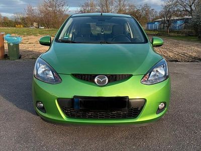 Gebraucht Mazda 2 Inclusive 85 PS (62 kW) 2009 Grün Kleinwagen