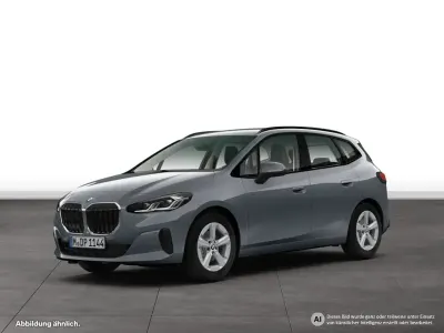 Gebraucht BMW 220 Active Tourer 156 PS (114 kW) 2025 Grau Van / Kleinbus