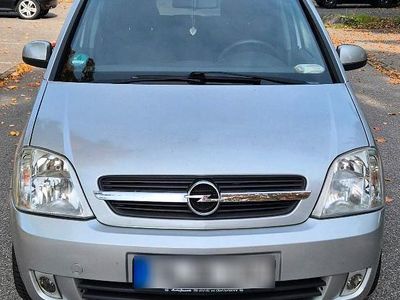 Gebraucht Opel Meriva 101 PS (74 kW) 2005 Silber Van / Kleinbus