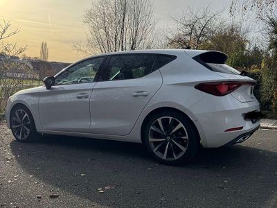 Gebraucht Seat Leon FR 150 PS (110 kW) 2021 Weiß Limousine