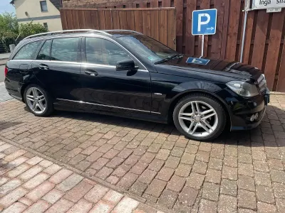 Gebraucht Mercedes 250 AMG 204 PS (150 kW) 2011 Schwarz Kombi