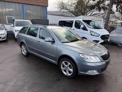 Gebraucht Skoda Octavia Ambition 140 PS (102 kW) 2012 Grau Kombi