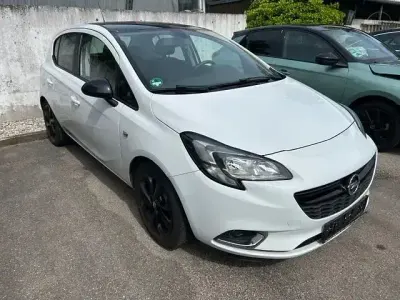 Gebraucht Opel Corsa Color Edition 116 PS (85 kW) 2016 Weiß Kleinwagen