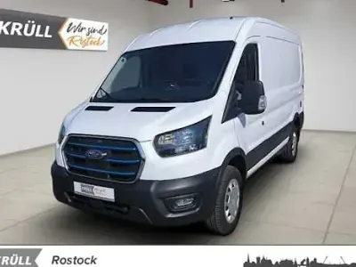 Używany Ford E-Transit Trend 134 kW (183 KM) 2023 Biały Van
