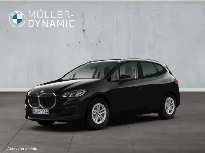 Neu BMW 216 Active Tourer Efficient Dynamics 122 PS (89 kW) 2026 Schwarz Van / Kleinbus