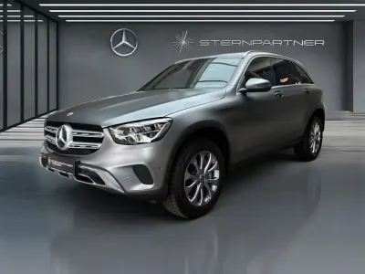 Gebraucht Mercedes GLC300e AMG 194 PS (142 kW) 2022 Grau SUV