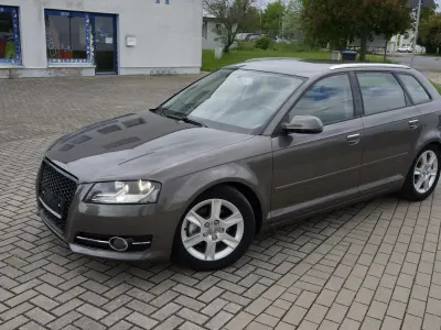 Gebraucht Audi A3 Attraction 125 PS (91 kW) 2012 Grau Kleinwagen