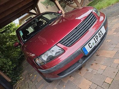 Gebraucht VW Passat Basis 125 PS (91 kW) 1997 Rot Limousine