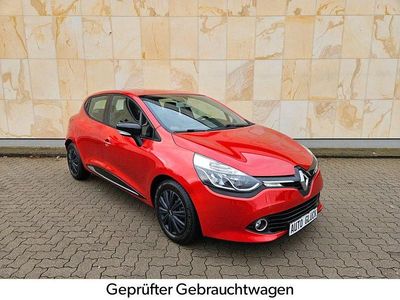 Rot Gebraucht 2013 Renault Clio IV Dynamique Limousine | 7.490 € (Etwas zu teuer)