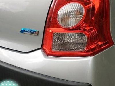 Nissan Pixo