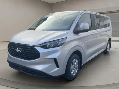 Neu Ford Tourneo Custom 136 PS (100 kW) 2026 Moondust silver Van