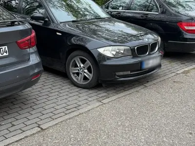 Gebraucht BMW 118 146 PS (107 kW) 2007 Schwarz Kleinwagen