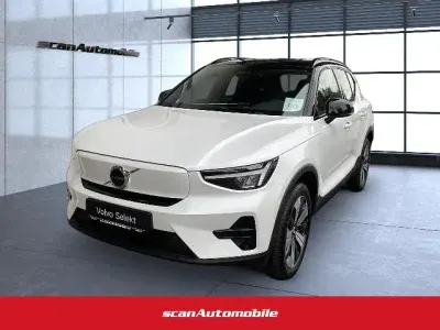 Gebraucht Volvo XC40 Core 185 kW (252 PS) 2023 Crystal white (metallic) SUV