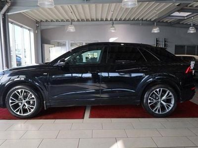 Gebraucht Audi Q8 S-Line 286 PS (210 kW) 2019 Tiefschwarz SUV