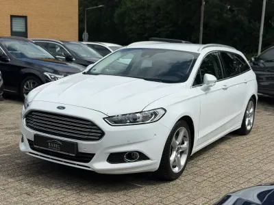 Gebraucht Ford Mondeo Titanium 179 PS (131 kW) 2018 Weiß Limousine