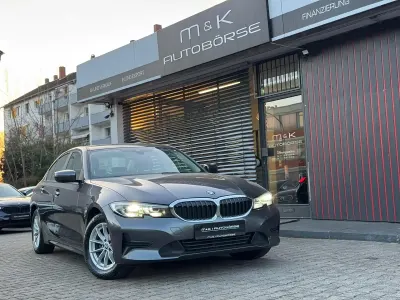 Gebraucht BMW 318 Advantage 150 PS (110 kW) 2021 Grau Limousine