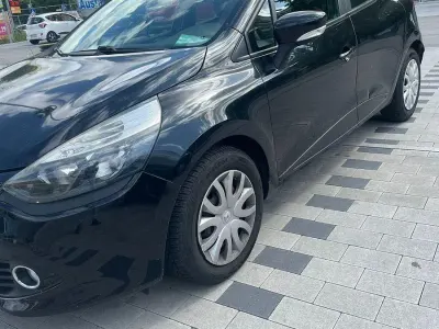Gebraucht Renault Clio IV 75 PS (55 kW) 2014 Schwarz Kleinwagen