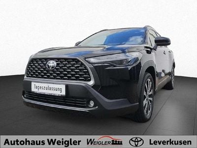 Neu Toyota Corolla Cross Premium 197 PS (144 kW) 2025 Schwarz SUV