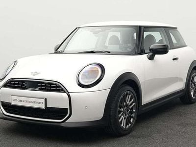 Weiß Gebraucht 2024 Mini Cooper Classic Kleinwagen | 25.838 € (Fairer Preis)