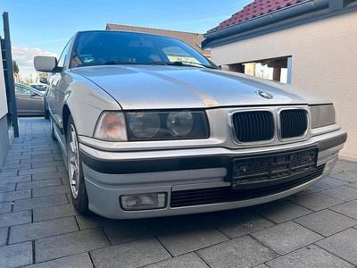 Usado BMW 323 170 HP (125 kW) 1999 Prateado Coupé