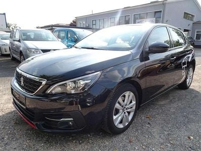 Gebraucht Peugeot 308 Active 131 PS (96 kW) 2018 Schwarz Kleinwagen