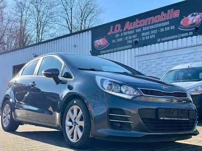 Grau Gebraucht 2016 Kia Rio Kleinwagen | 5.999 € (Superpreis)