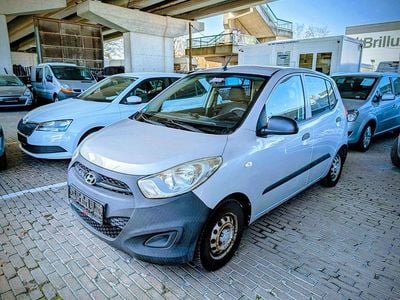 Gebraucht Hyundai i10 69 PS (50 kW) 2012 Silber Kleinwagen