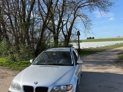 Gebraucht BMW 318 143 PS (105 kW) 2005 Silber Kombi