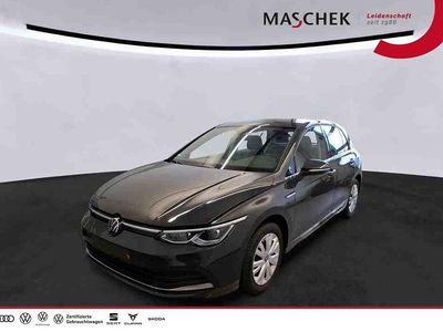 Gebraucht VW Golf VIII Style 190 PS (139 kW) 2024 Grau Limousine