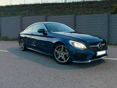Gebraucht Mercedes C250 AMG line 204 PS (150 kW) 2016 Blau Coupé