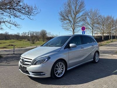 Mercedes B220