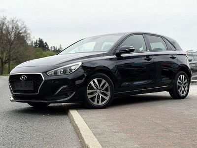 Gebraucht Hyundai i30 YES! 99 PS (72 kW) 2019 Schwarz Limousine
