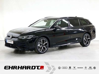 Grenadillschwarz metallic Gebraucht 2025 VW Passat R-line Kombi | 54.890 €