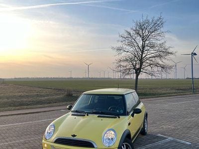 Gebraucht Mini ONE 90 PS (66 kW) 2002 Gelb Kleinwagen