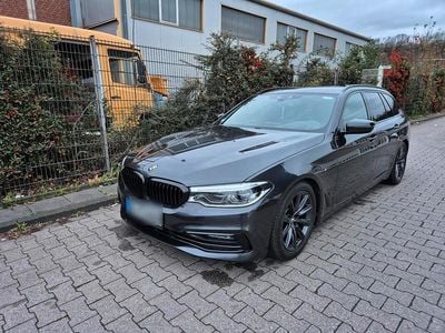 Grau Gebraucht 2018 BMW 520 Kombi | 18.500 € (Guter Preis)