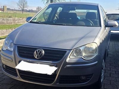 Gebraucht VW Polo 69 PS (50 kW) 2009 Silber Kleinwagen