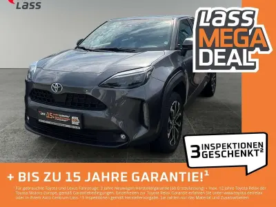 Gebraucht Toyota Yaris Cross Team 116 PS (85 kW) 2023 Grau SUV