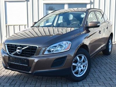 Gebraucht Volvo XC60 Kinetic 163 PS (119 kW) 2011 Braun SUV